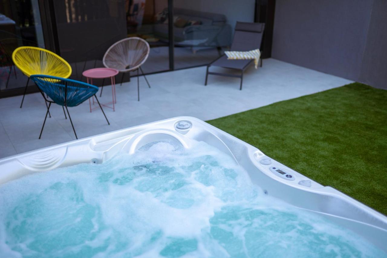 Vila Casa De Nero - Premium House With Jacuzzi Next To Golf Course Caleta De Velez Exteriér fotografie